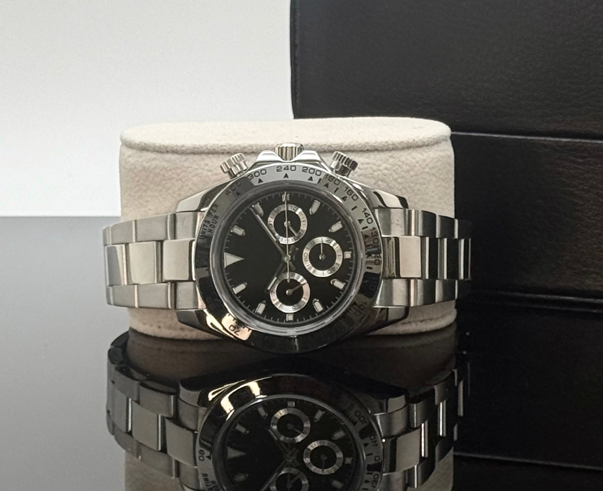 39mm Black/Silver Chronograph - Automatic