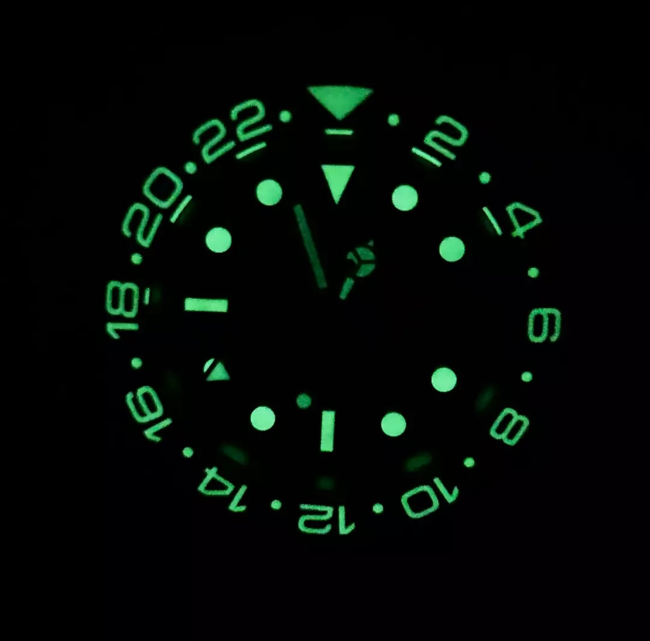 40mm Batgirl GMT - NH34 Automatic 40mm Batgirl GMT - NH34 Automatic