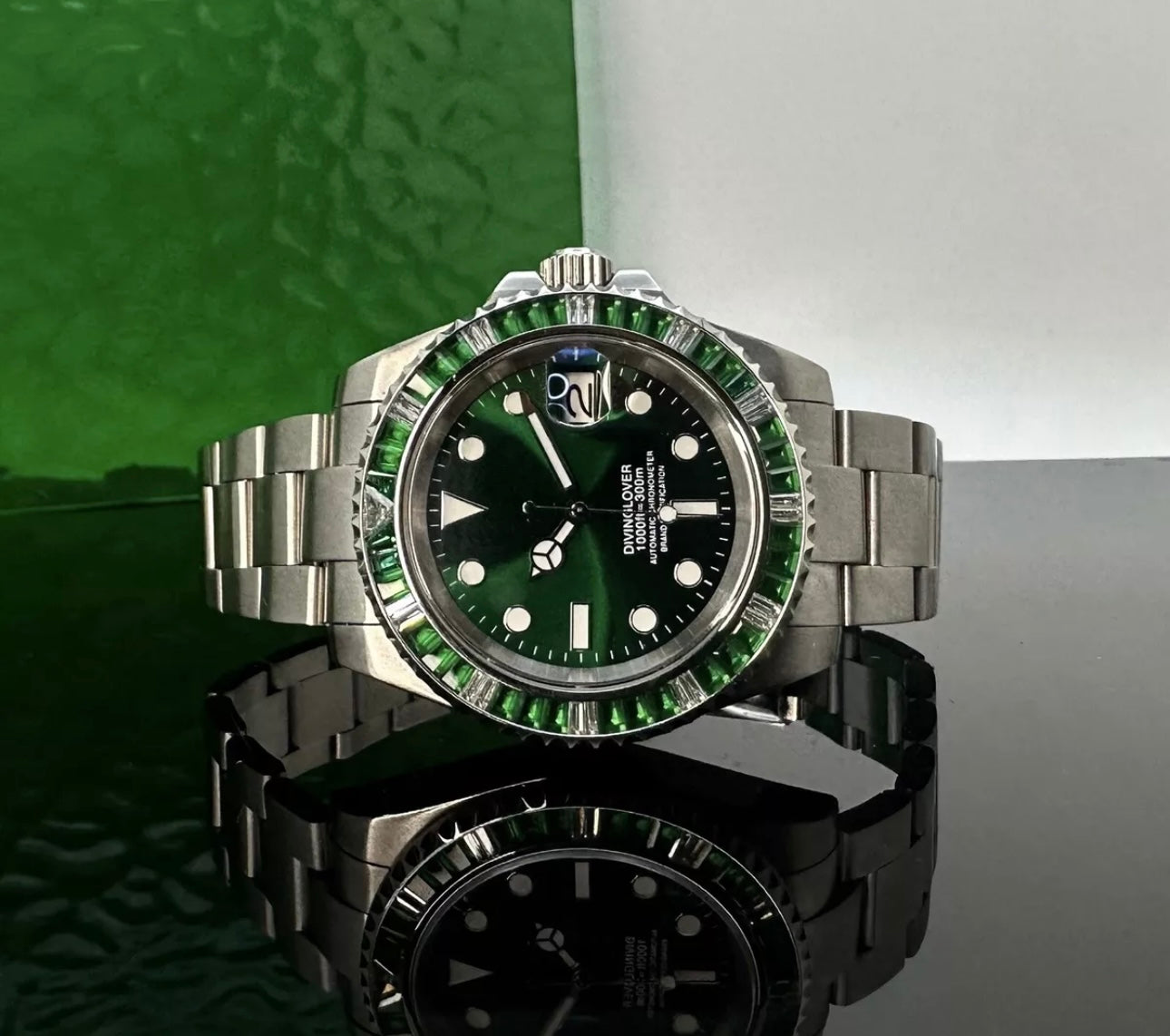 40mm Hulk Emerald Gemstones Sub - NH35 Automatic