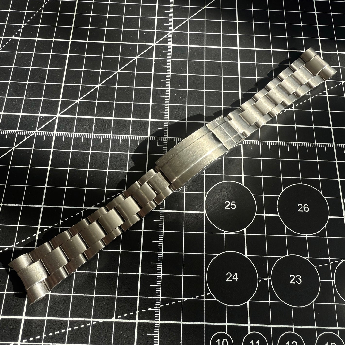 Silver Oyster Band w/ Full Brushed - 21mm - Glidelock Clasp