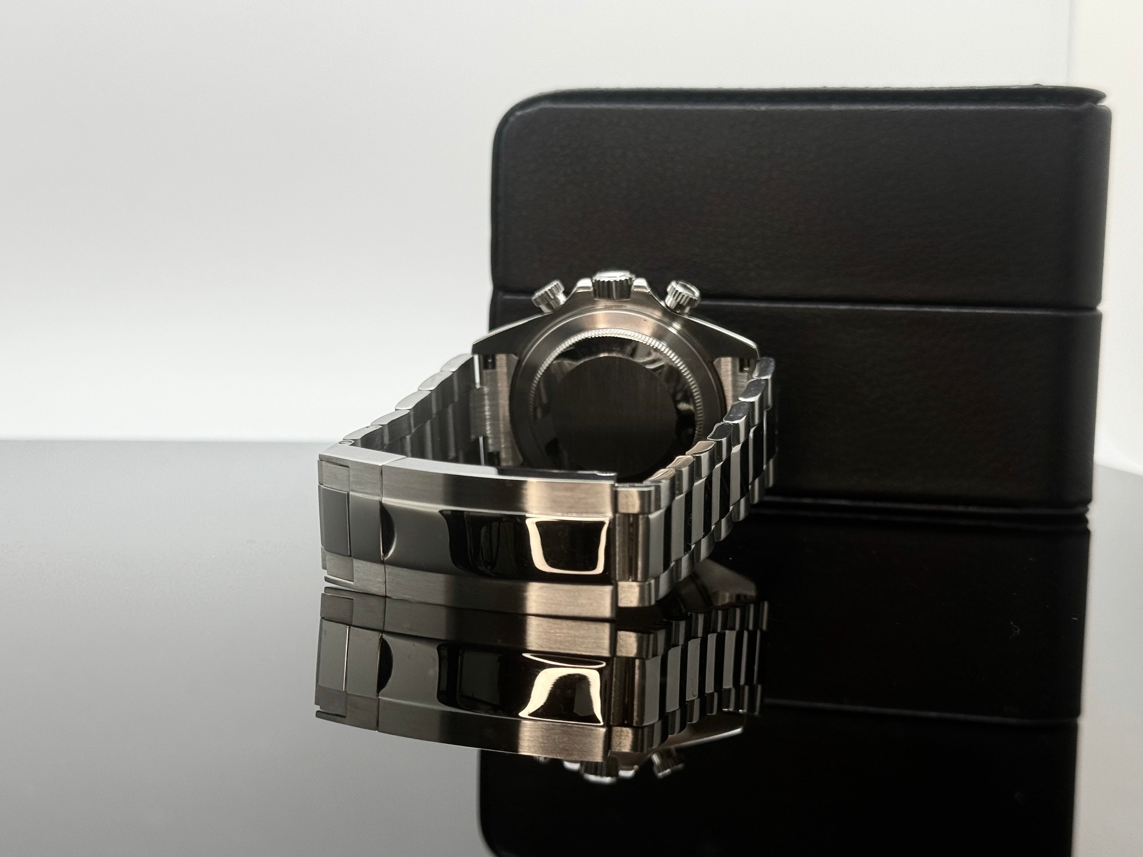 39mm Black/Silver Chronograph - Automatic