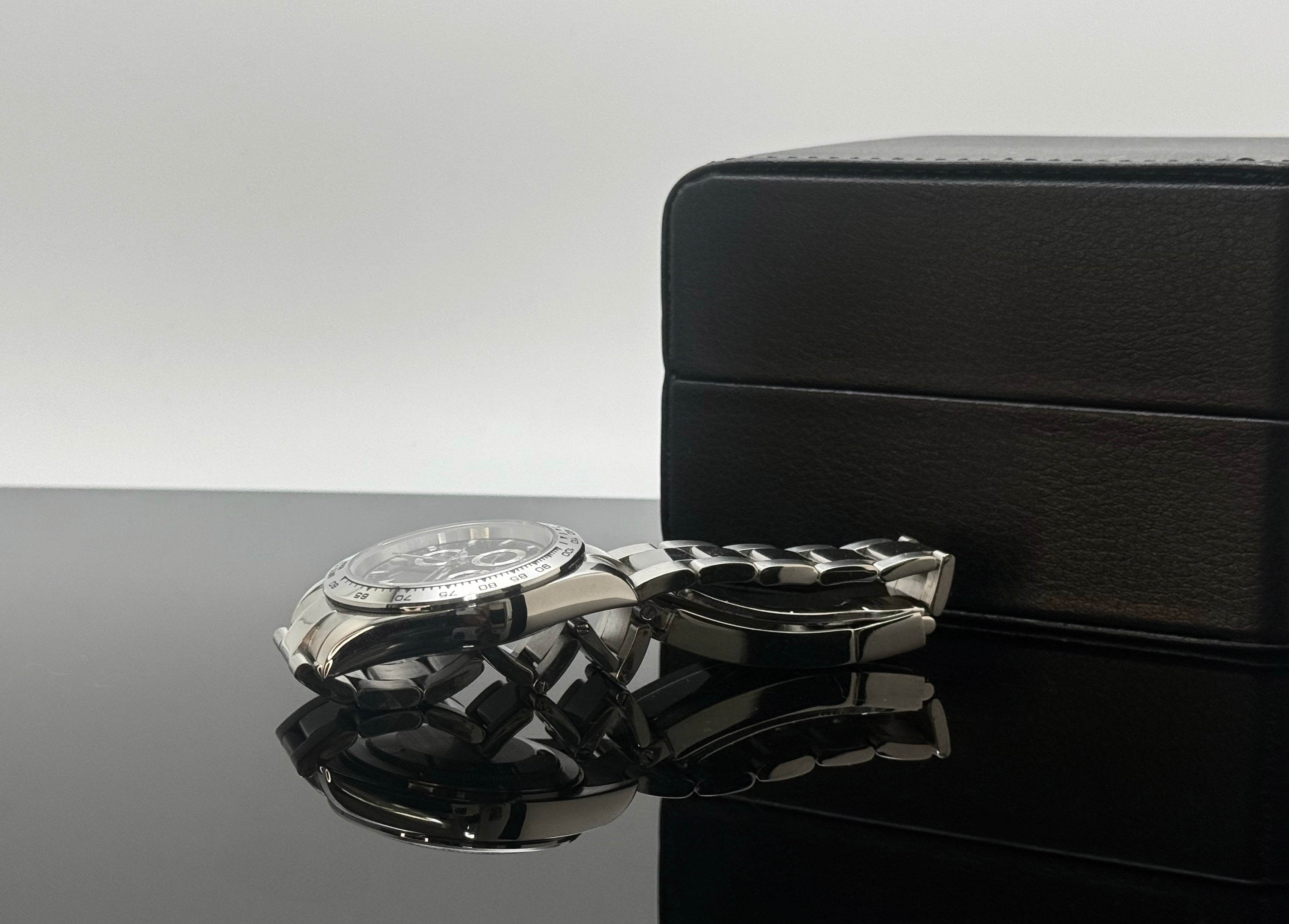 39mm Black/Silver Chronograph - Automatic